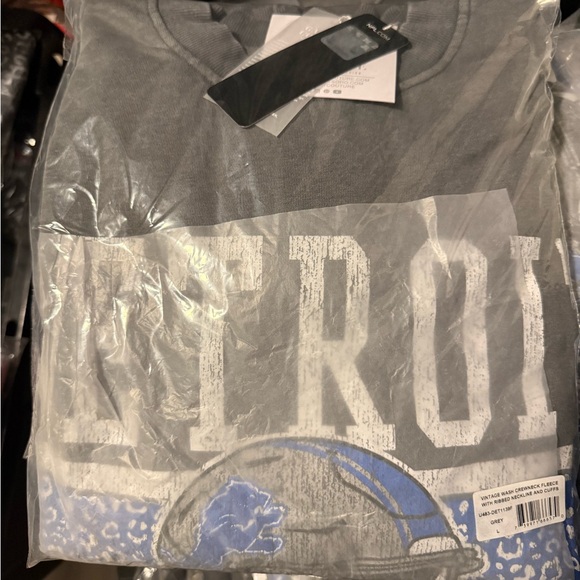 NEW - Gameday Couture Detroit Lions oversized sweatshirt - Picture 6 of 6